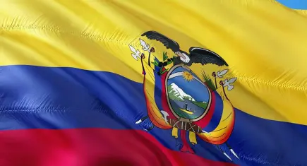 Yolcu otobüsü nehre uçtu: 11 ölü, 22 yaralı