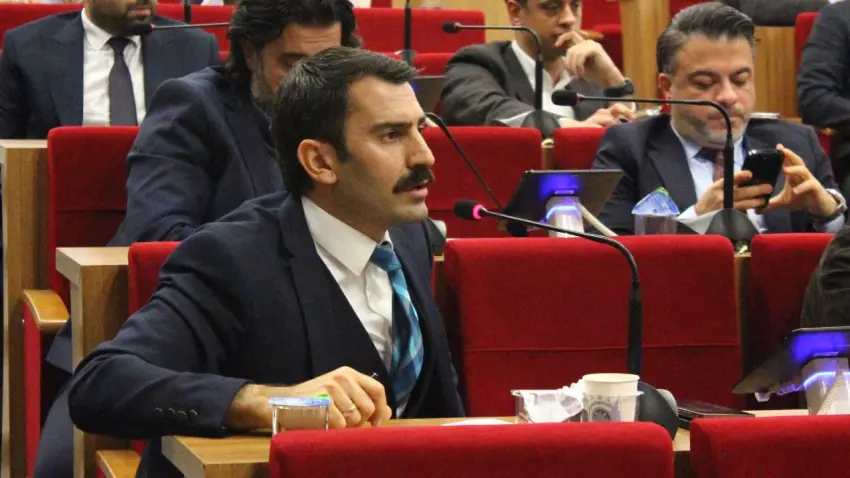 AK Parti'li Kişili’den “miras yedi” çıkışı haberinin görseli