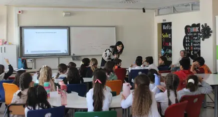 Akran zorbalığına karşı “Nezaket Eğitimi” başlatıldı