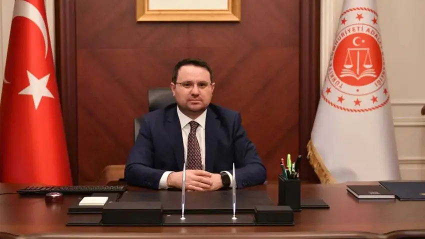 Bakan Gürlek'ten okul saldırıları için 4 maddelik yeni yasal paket haberinin görseli