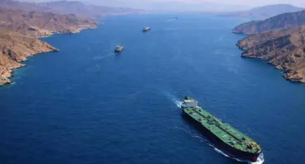 İran Dışişleri Bakanı Arakçi: Hürmüz Boğazı açıldı