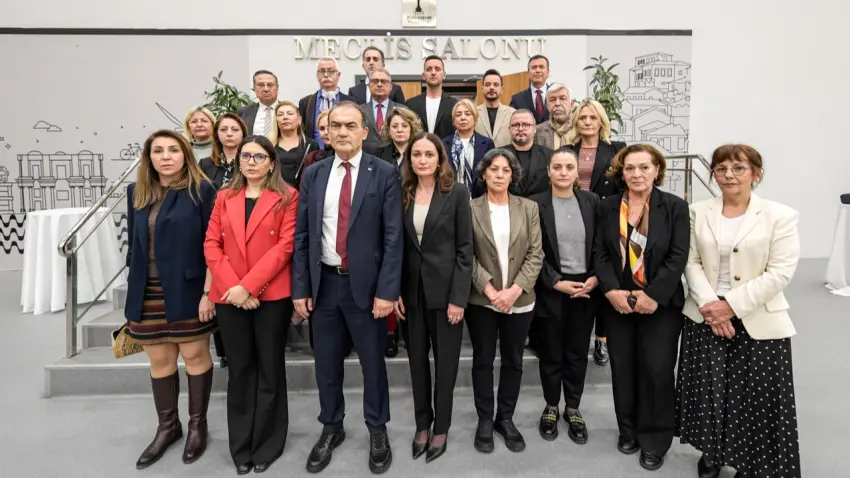 İzmir’de olaylı meclis sonrası CHP kanadından açıklama haberinin görseli