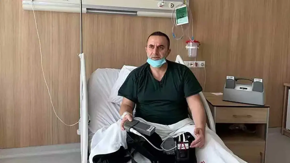 Kalbini 4 yıldır çantada taşıyor görseli