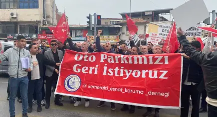 Kemeraltı’nda otopark isyanı: Esnaf kepenk indirdi