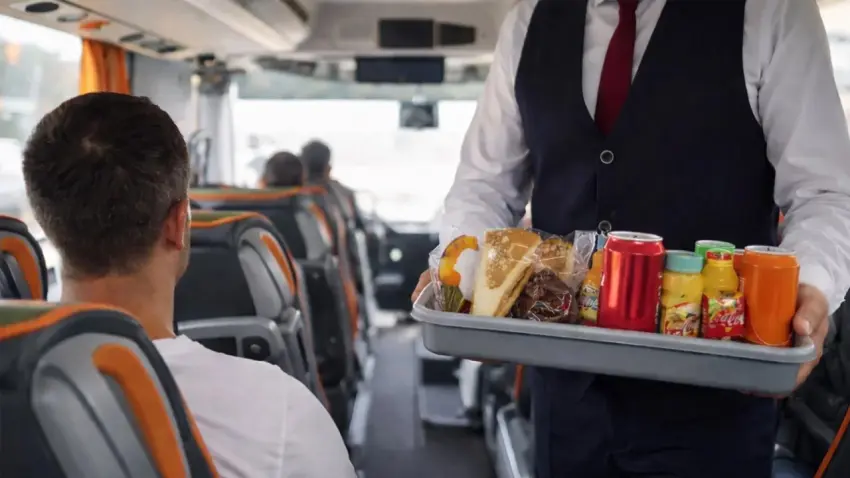 Şehirlerarası otobüslerde ikramlar kalkıyor mu? Ücrete tabi olabilir haberinin görseli