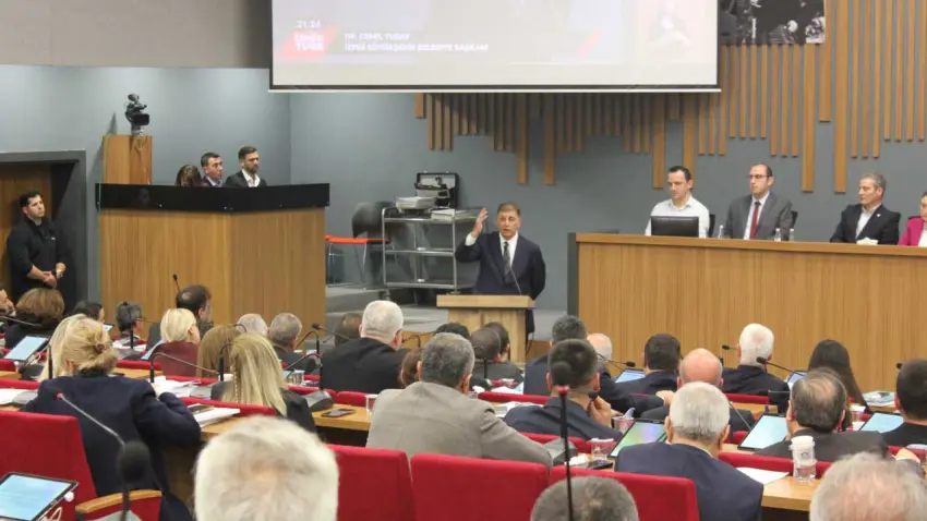 Tugay’dan Çankırı’ya “istismar”, Öztürk’e’ “yalan” çıkışı haberinin görseli