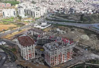 Uzundere’de kentsel dönüşüm tartışması sürüyor: Mağdurlardan Baştan Tugay’a tepki