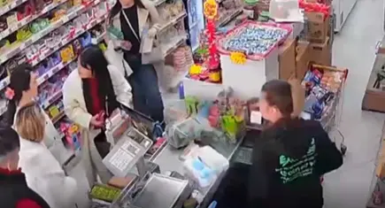 Yanlış hedef, büyük şiddet: Masum kadını "Eşimin Sevgilisi" diyerek dövdüler