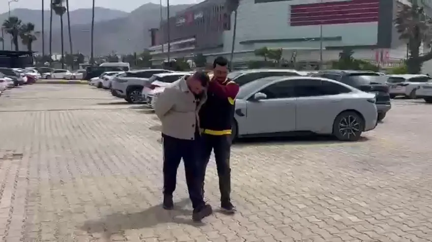 Okul saldırılarına ilişkin asılsız paylaşım yapan şüpheli tutuklandı haberinin görseli