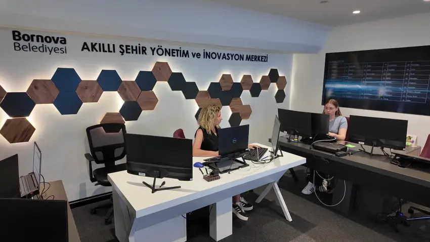 Bornova’da 'Akıllı Şehir' dönemi başladı haberinin görseli