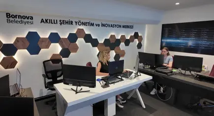 Bornova’da 'Akıllı Şehir' dönemi başladı
