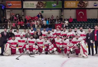 Buz hokeyinde Türkiye altın madalya kazandı