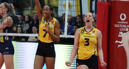 Sultanlar Ligi’nde kraliçe değişmedi: VakıfBank 15. kez şampiyon!