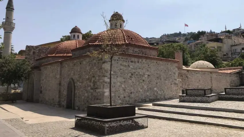 İzmir’de mülkiyet tartışması büyüyor: Sıra Namazgah Hamamı’nda haberinin görseli