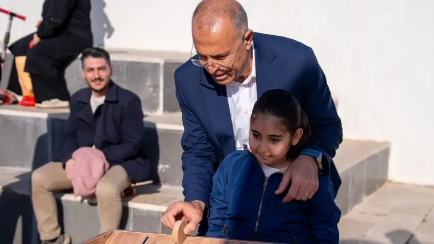 Başkan &Uuml;nal Işık