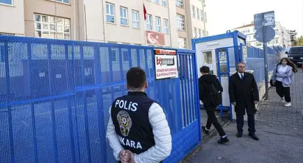 Okullarda güvenlikte yeni dönem: Randevu ve forma zorunluluğu