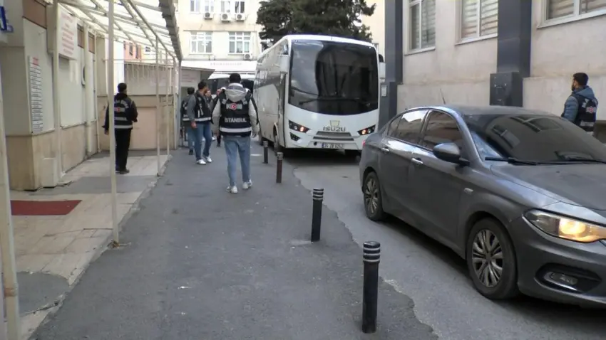 Ataşehir Belediyesi’ne operasyon: Onursal Adıgüzel dahil 20 şüpheli adliyeye sevk edildi haberinin görseli