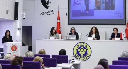 Buca’da kadın girişimciliğine ışık tutan panel