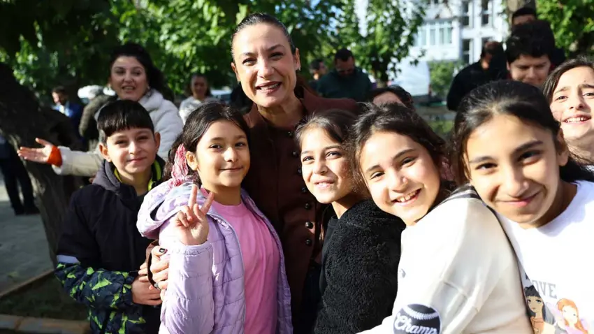 Efes Selçuk’ta 23 Nisan coşkusu haberinin görseli