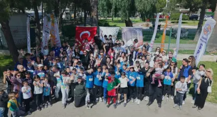 Karşıyaka’da 23 Nisan oryantiring etkinliğine yoğun ilgi