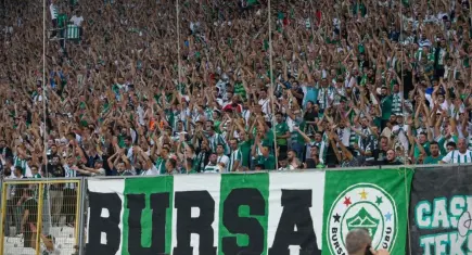 Trendyol 1. Lig'e yükselen Bursaspor'da 39 bin kombine tükendi