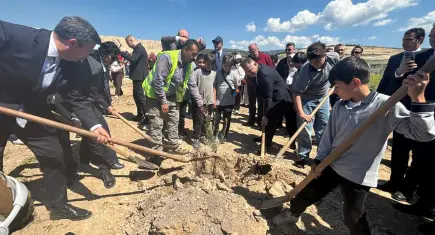 Milas’ta 4 bin fidan toprakla buluştu