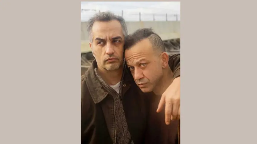 Sürüklenmiş İzmir’de sahneye çıkıyor: Baba, kayıp ve yüzleşme hikayesi haberinin görseli