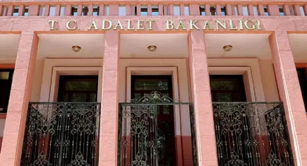 Adalet Bakanlığı’nda yeni yapılanma: 7 yeni daire başkanlığı kuruldu