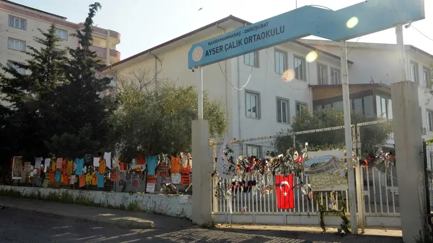 Ayser Çalık Ortaokulu’nda saldırı sonrası 23 Nisan’da yürek burkan sessizlik haberinin görseli