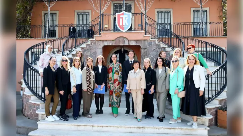 First Lady’nin İzmir ve Atatürk memnuniyeti haberinin görseli