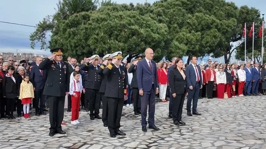 Foça’da 23 Nisan Bayramı coşkuyla kutlandı haberinin görseli
