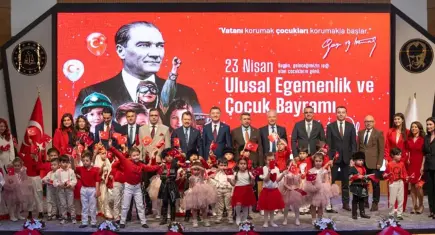 İzmir Adliyesi’nde 23 Nisan coşkusu