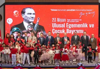 İzmir Adliyesi’nde 23 Nisan coşkusu