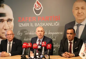 Zafer Partisi Genel Başkanı Ümit Özdağ İzmir’de il başkanlığı binasının açılışını yaptı