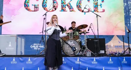 23 Nisan coşkusu Gökçe konseriyle zirveye ulaştı