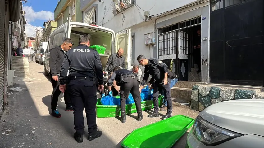 ‘Cin Ali’ lakaplı kişi, 14 yaşındaki kızı tarafından bıçaklanarak öldürüldü haberinin görseli