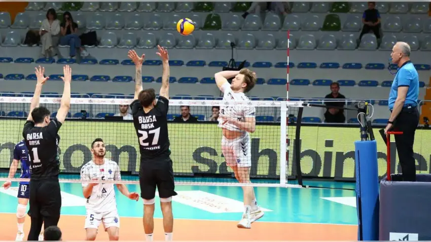 Altekma evinde 7’ncilik için smaç basacak haberinin görseli