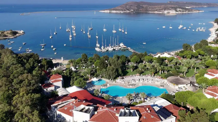 Egeli turizmcilerden “vergi” sitemi haberinin görseli