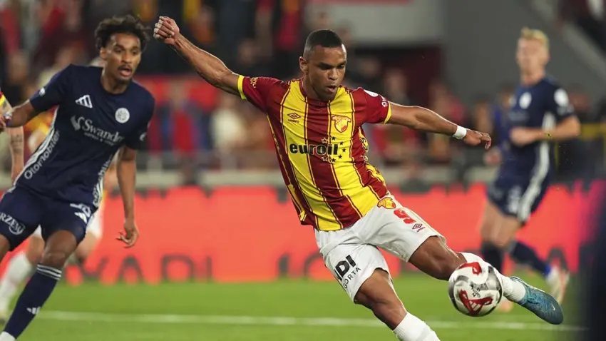 Göztepe ilk yarıda Antalyaspor’a 2-0 üstünlük sağladı haberinin görseli