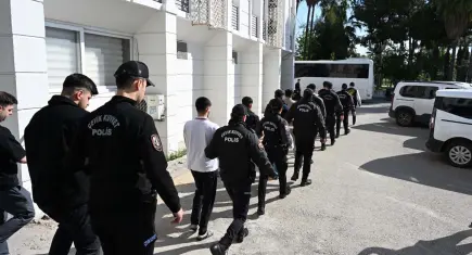 Mersin’de 100 milyonluk dolandırıcılık ağı çökertildi