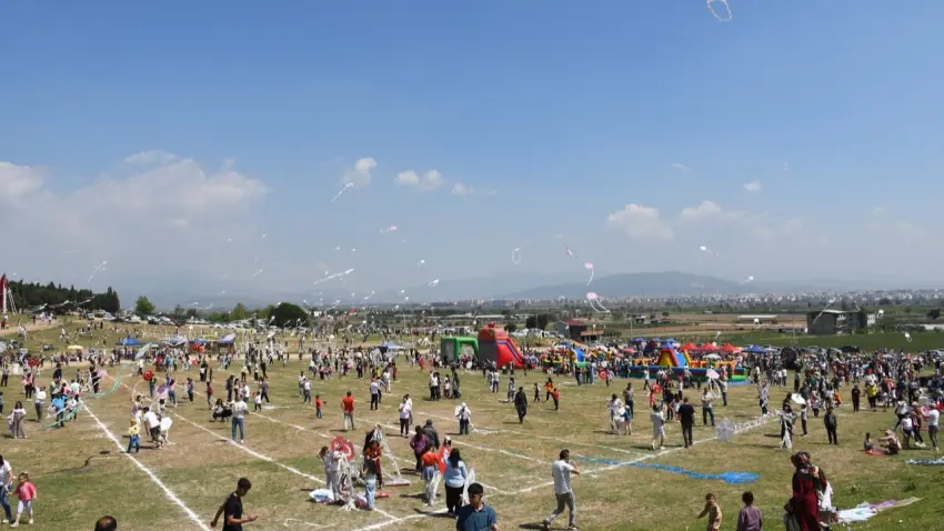 Torbalı’da uçurtmalar gökyüzünü renklendirecek