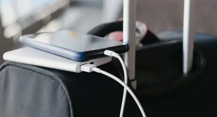 Uçaklarda powerbank şarj etmek yasaklandı