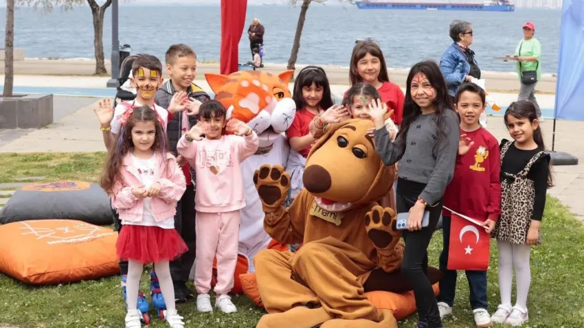 Çocuk Şenliği Karantina Meydanı’nı renklendirdi haberinin görseli