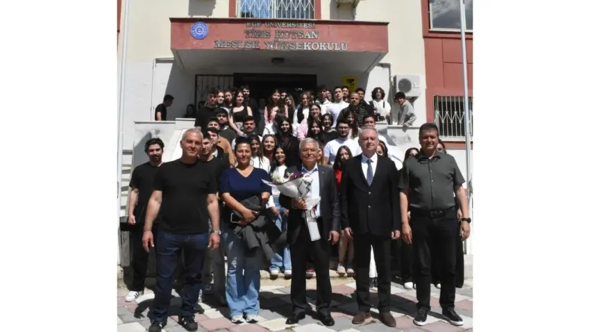 Metin Akdaş, gençlere seslendi: Sonuç sizin elinizde haberinin görseli