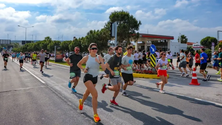 Çeşme Yarı Maratonu için geri sayım başladı haberinin görseli