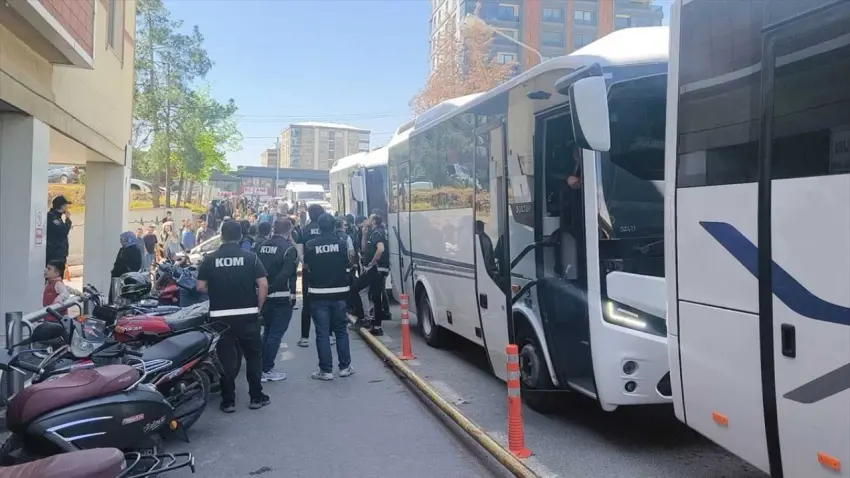 Halfeti Belediyesindeki yolsuzluk operasyonunda 46 şüpheli adliyede