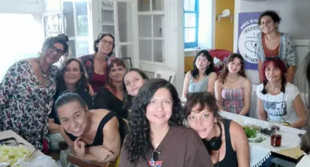 Kadın Savunması’ndan İzmir’de Feminist Dostluk Atölyesi çağrısı