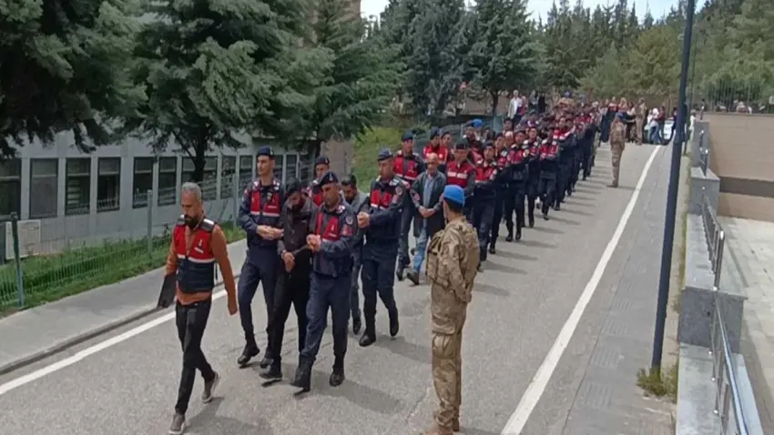 Bahis paralarını kuyumcular üzerinden aklamışlar: 70 şüpheli tutuklandı!  haberinin görseli