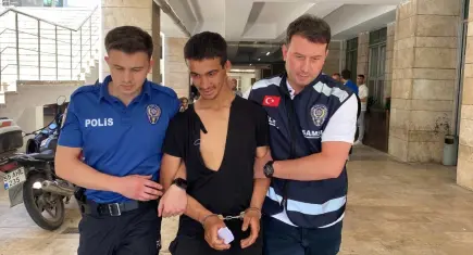 Bir balık tutamadın diyerek denize attı, eşyalarını gasbetti: 12,5 yıl hapis!