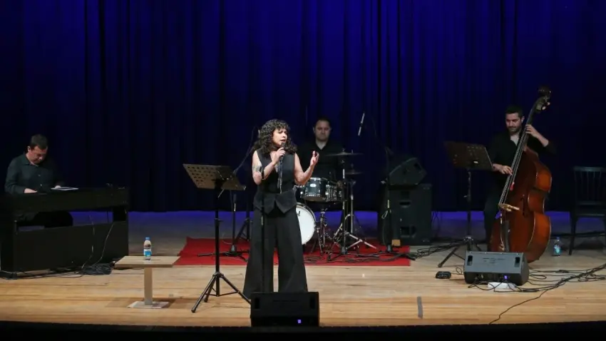 Cazın Esintisi Karşıyaka’da büyüledi